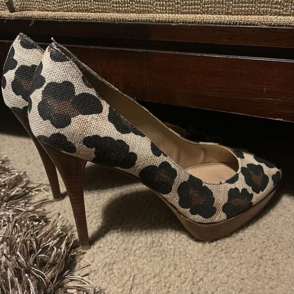 STUART WEITZMAN Women's Animal Print Heel Classic Platform, Timeless, Size 9.5 - Picture 7 of 10